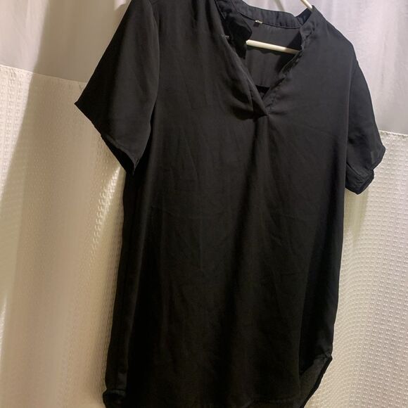 Black Blouse!!! - Picture 3 of 4
